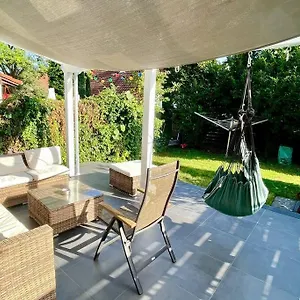 Fuer Familien Und Gruppen In Seenaehe Mit Garten Hannover