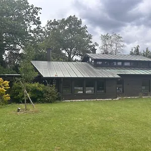 Idyllisches Einfamilienhaus Bei München